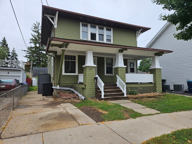 Building Photo - 635 W Atlantic St Rental