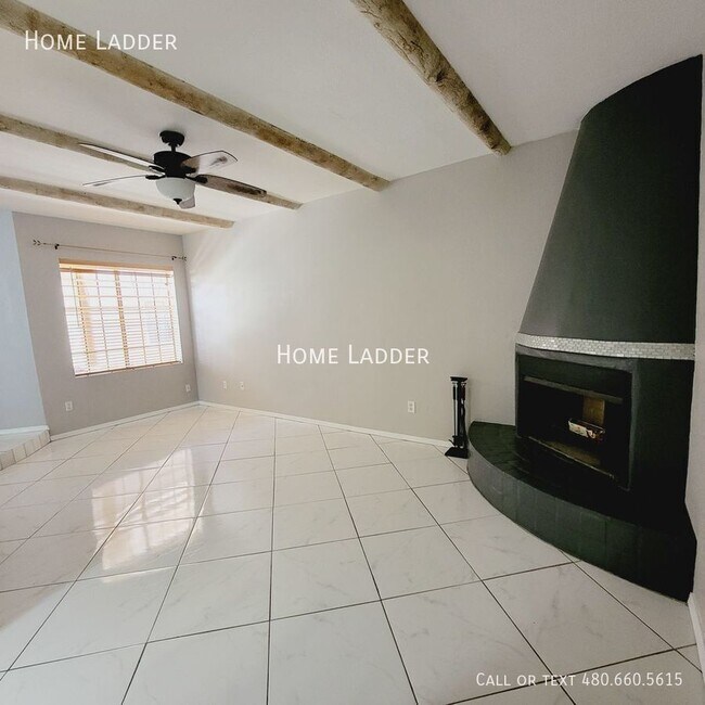 Photo - 1446 E Grovers Ave Unit #11