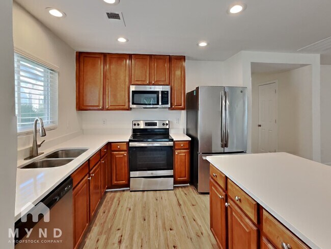 Photo - 3652 Marshlane Way