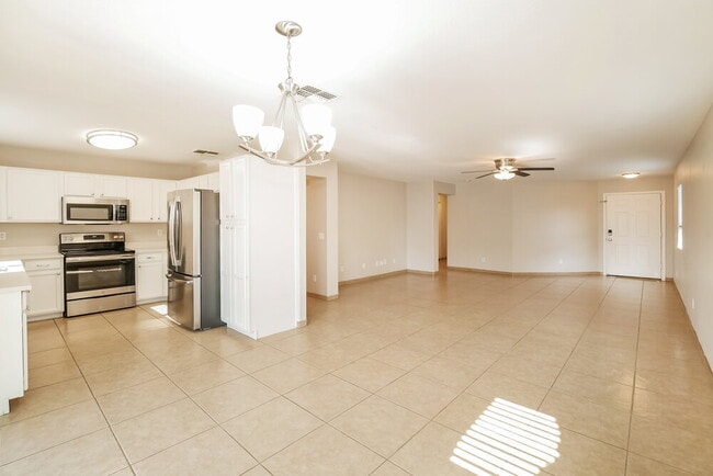 Photo - 17463 W Ventura St