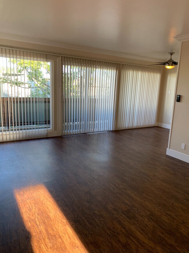 Photo - 72 E 39th Avenue