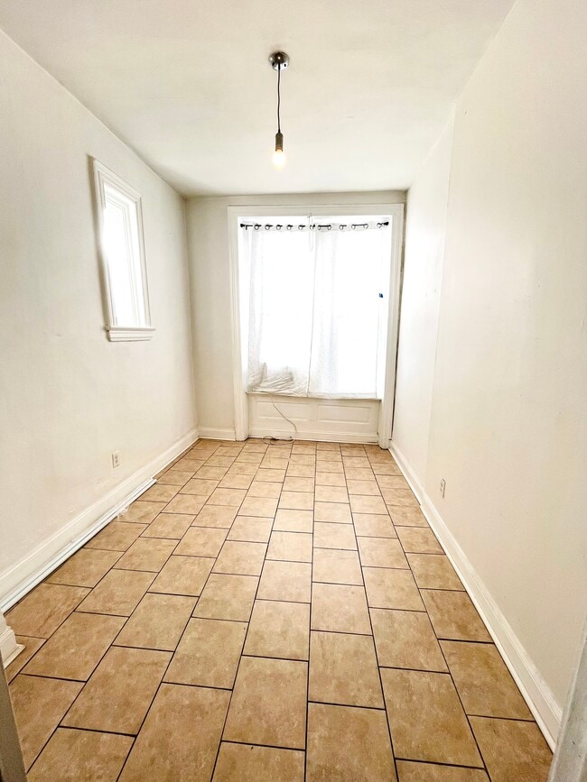 Photo - 1613 N Allison St
