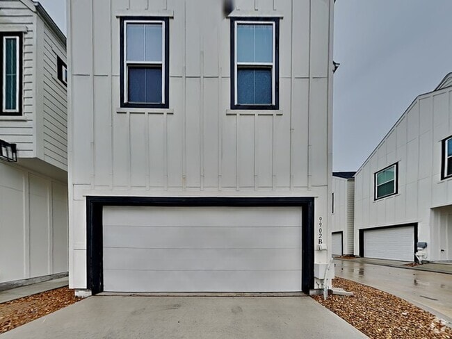 Building Photo - 9902 Clark Rd Rental