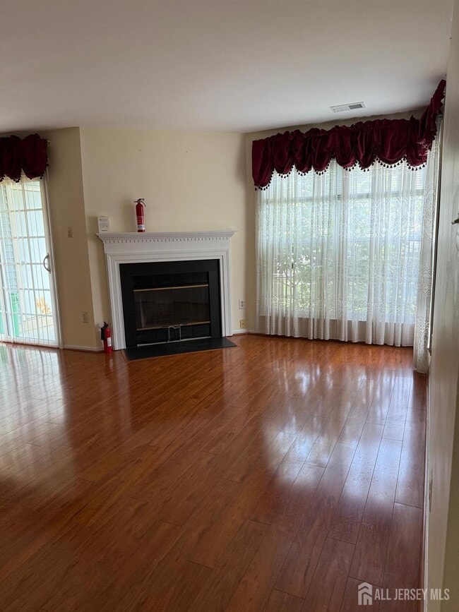 Photo - 161 Andover Pl