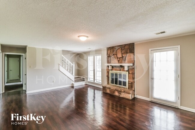 5716 Remsen Ave