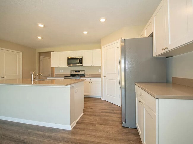 Fantastic 4bd/2ba home! Coming soon!