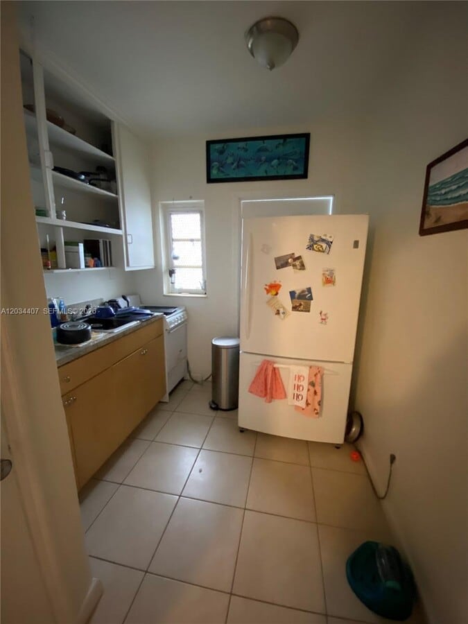 Photo - 730 SW 10th St Unit 4