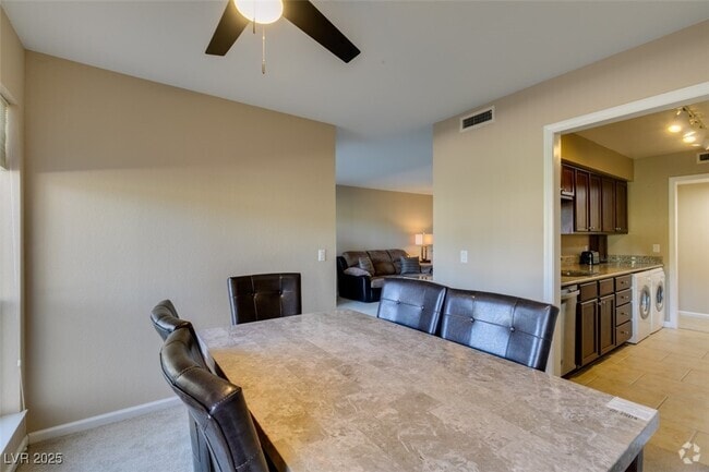 Building Photo - 668 Oakmont Ave Unit 1715 Rental