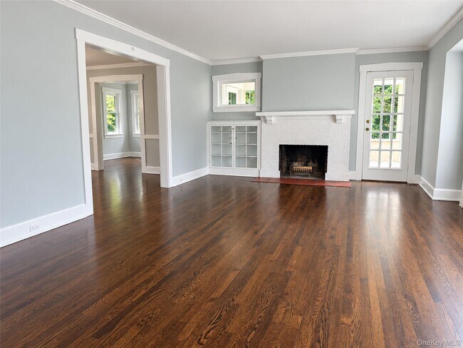 162 Ellison Ave