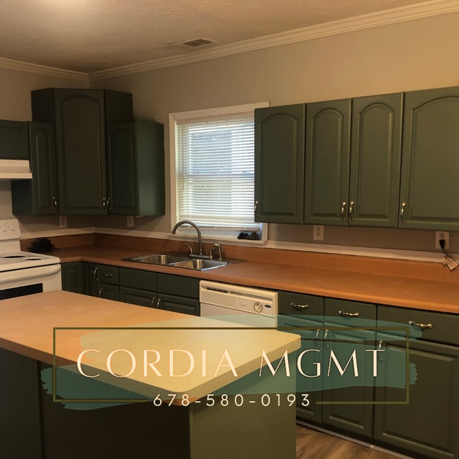 Photo - 1742 Brewer Blvd SW