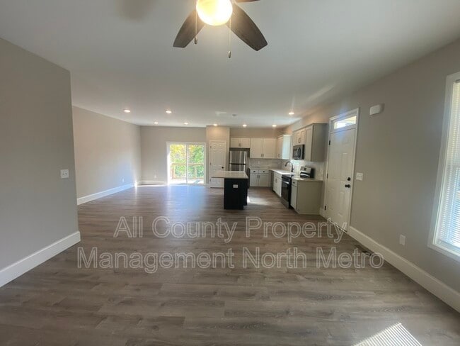 Photo - 5390 Valley Dr