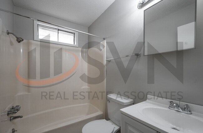 Photo - 910 Fiske St Unidad B