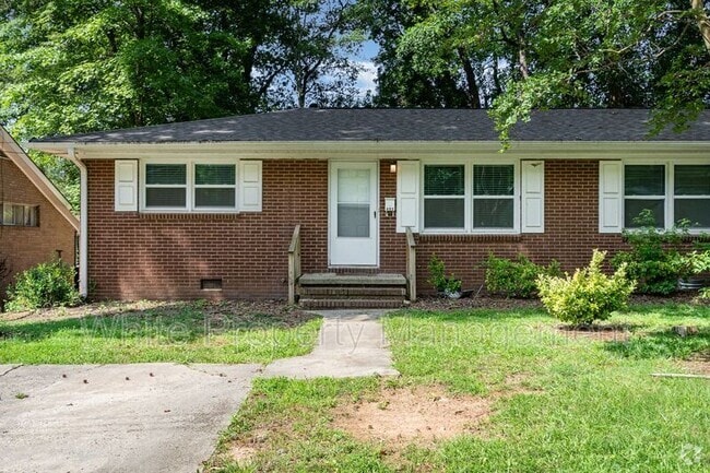 Building Photo - 602 Camrose Dr Rental