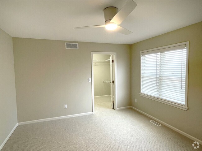 Building Photo - 125 Carousel Ln Rental