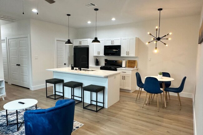 929 Marjorie St Unit SI ID1060806P