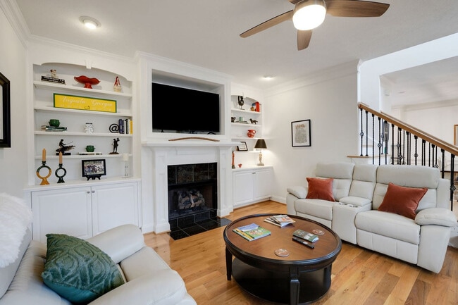Photo - 1001 Bedford Dr Unit SI ID1591552P