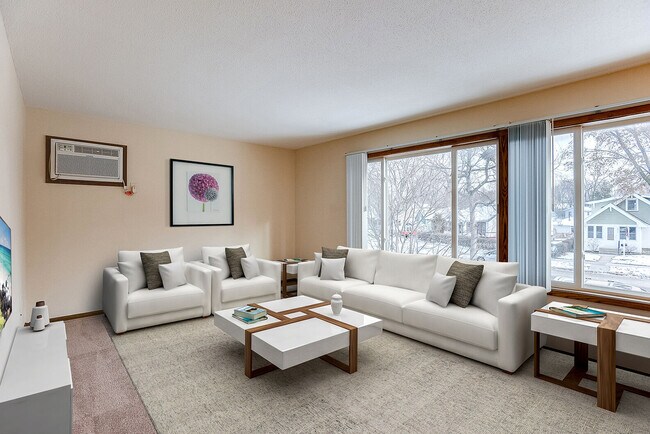 Photo - 4052 Minnehaha Avenue