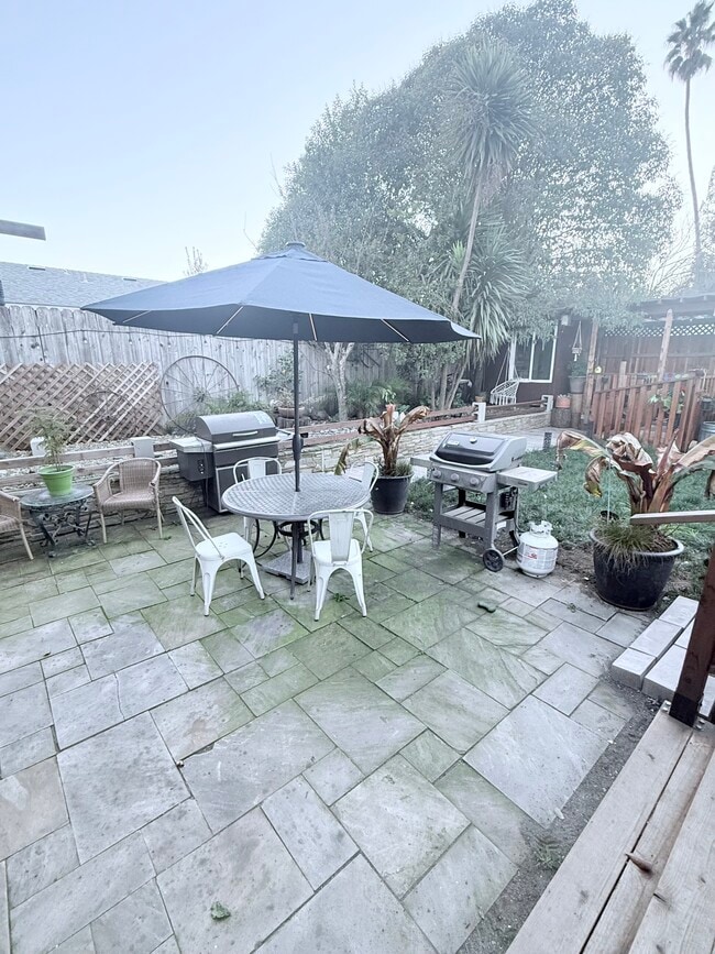 Photo - 3136 Hoen Ave