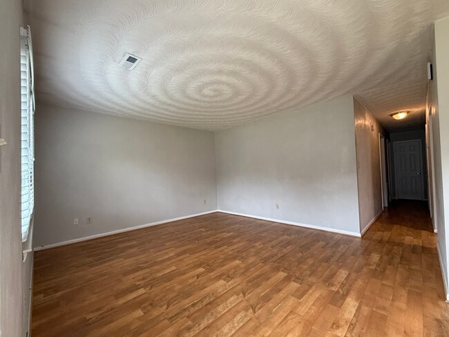 Photo - 733 Mayfield Ave