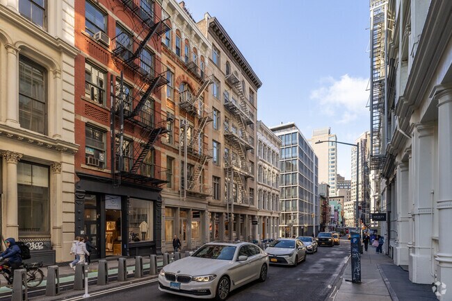 Photo - 75-85 Grand St