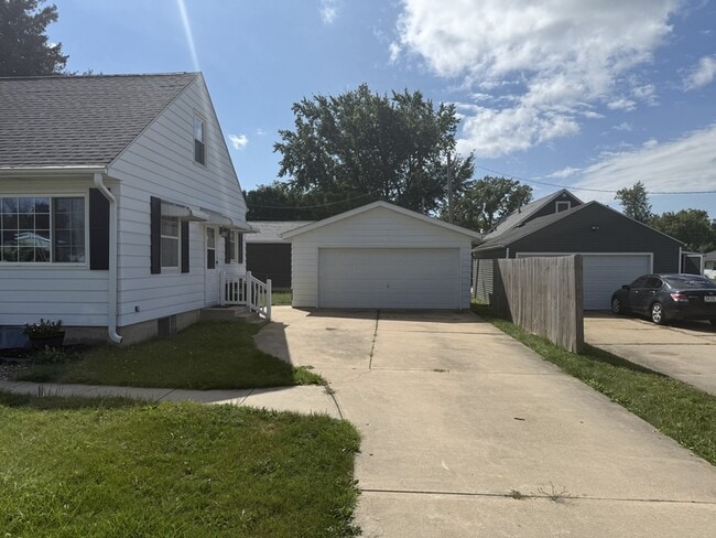 Photo - 2415 14th Ave