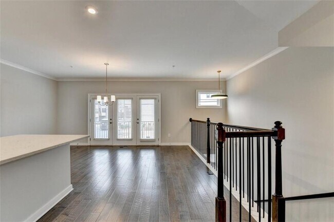 Photo - 2083 Holtz Ln