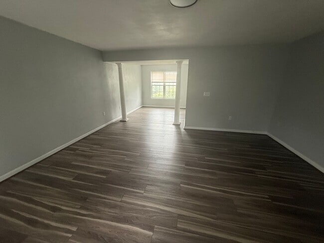 Photo - 4826 Golfview Dr NE