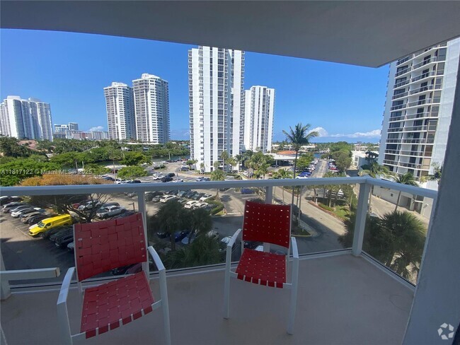 Building Photo - 3731 N Country Club Dr Unit 623 Rental