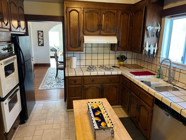 Photo - Bright & Spacious 3BR/2BA Home Overlooking Avalon Park – Furnished or Unfurnished- For Rent