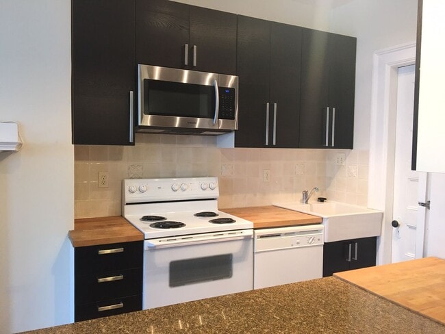 Photo - Great 1bed / 1bath in Fenway/Kenmore available 9/1/2026 no broker fee heat and hot water included