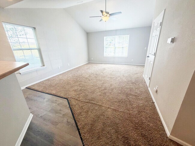 5342 Godas Cir
