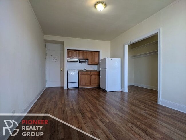 Photo - 2779 N Milwaukee Ave Unit 319