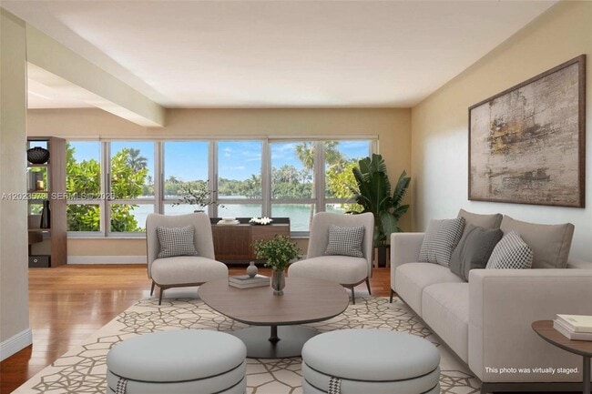 Photo - 9102 W Bay Harbor Dr Unidad 2-DW