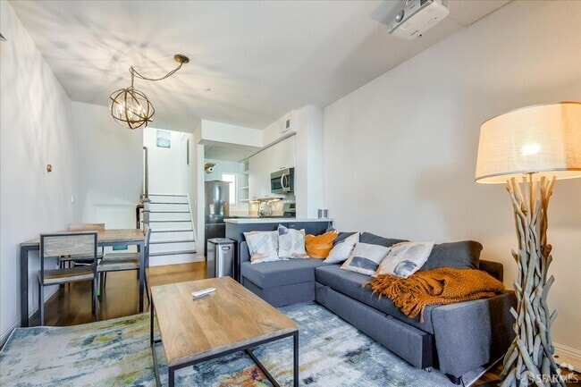 Building Photo - 144 Langton St Rental