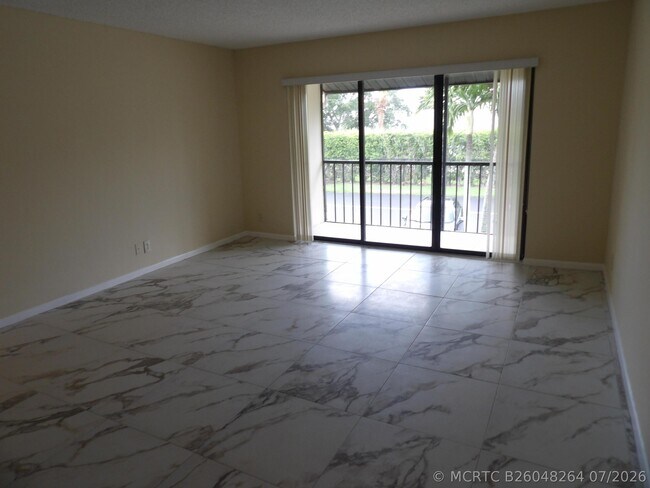 Photo - 623 Sea Pine Way Unit D2