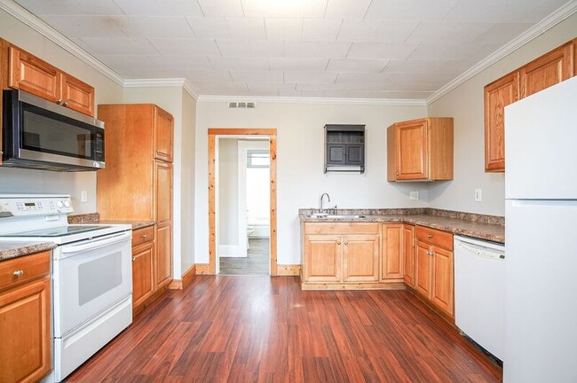 Photo - 10-12 River Street Unit #3