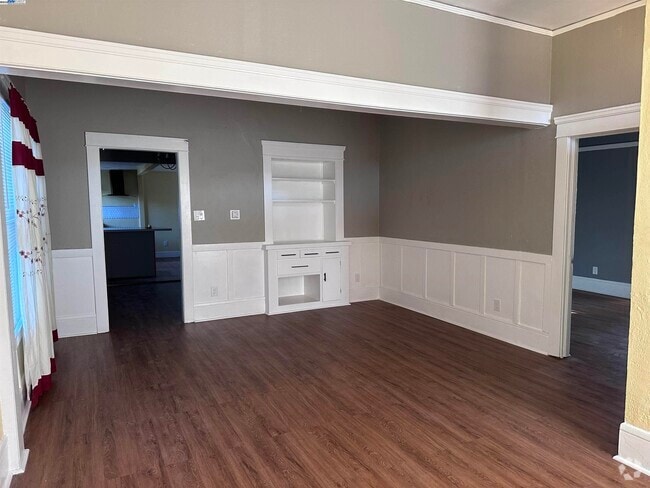 Building Photo - 1650 E Lindsay St Rental