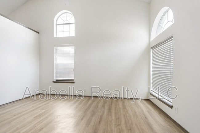 Photo - 6931 Quail Branch