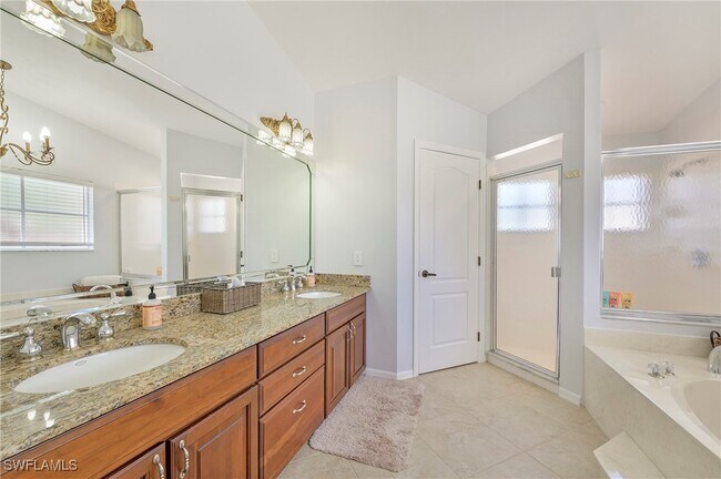 Photo - 300 Wentworth Ct