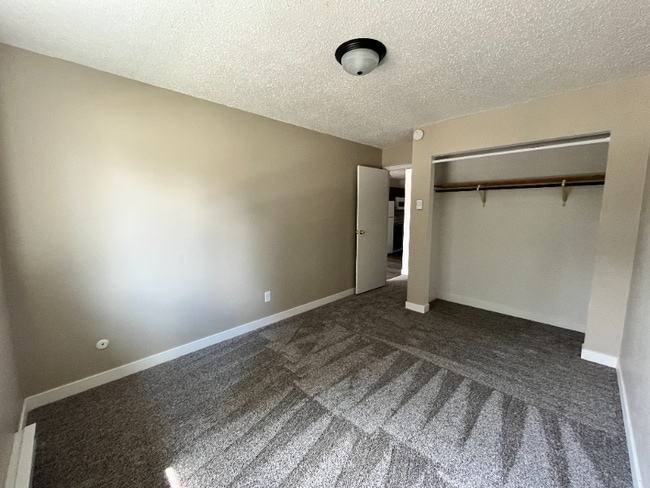 Photo - 2333 S 17th St Unidad 12