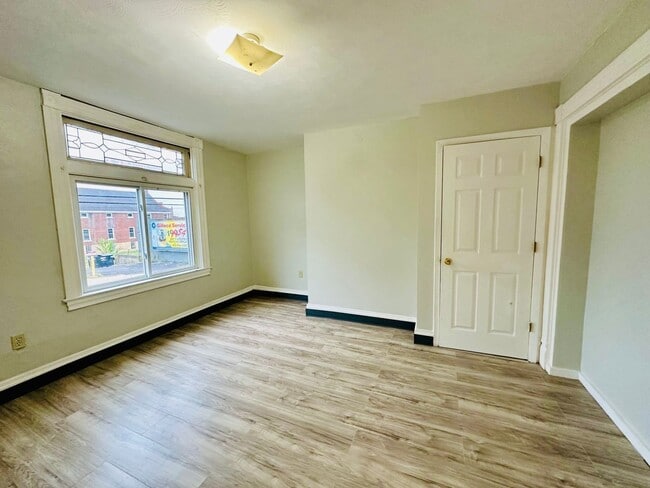 Photo - 1017 Emporia St