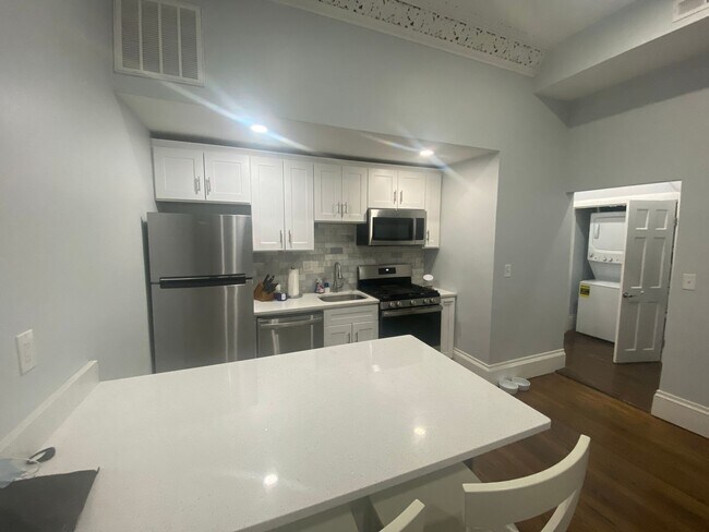 Photo - High-Ceilinged South End 2-Bedroom with Modern Finishes