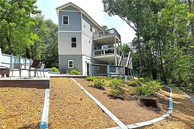 Photo - 2125 Clay Rd SW