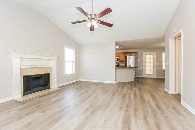 2319 Bennington Dr