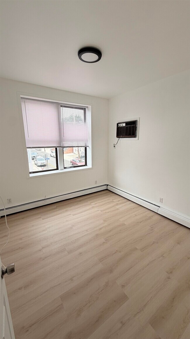 Photo - 599 60th St Unit 1