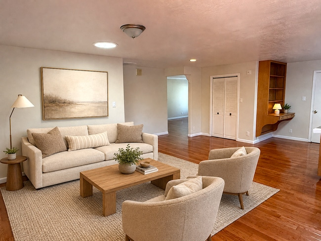 Photo - 786 Eden Ave