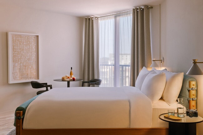 Photo - 77 9th St E Unidad ID1459968P