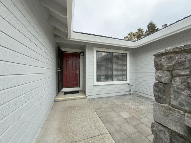 Photo - 204 Ashby Pl