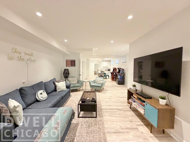 Photo - 1419 N Paulina St