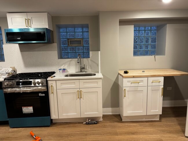 Photo - 3716 N Racine Ave Unidad G